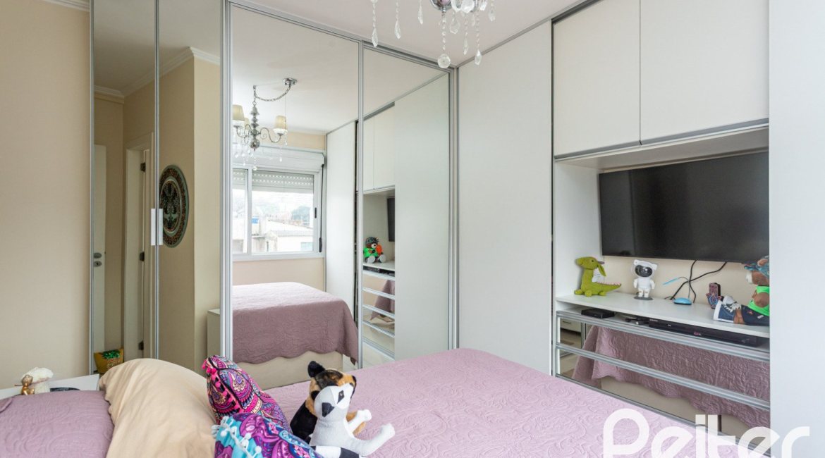 Apartamento à venda com 86m², 3 dormitórios, 1 suíte, 2 vagas, no bairro Tristeza em PORTO ALEGRE