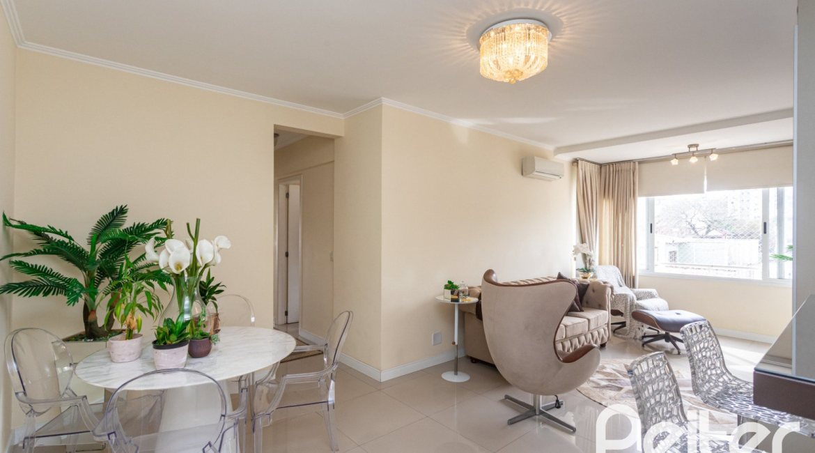 Apartamento à venda com 86m², 3 dormitórios, 1 suíte, 2 vagas, no bairro Tristeza em PORTO ALEGRE