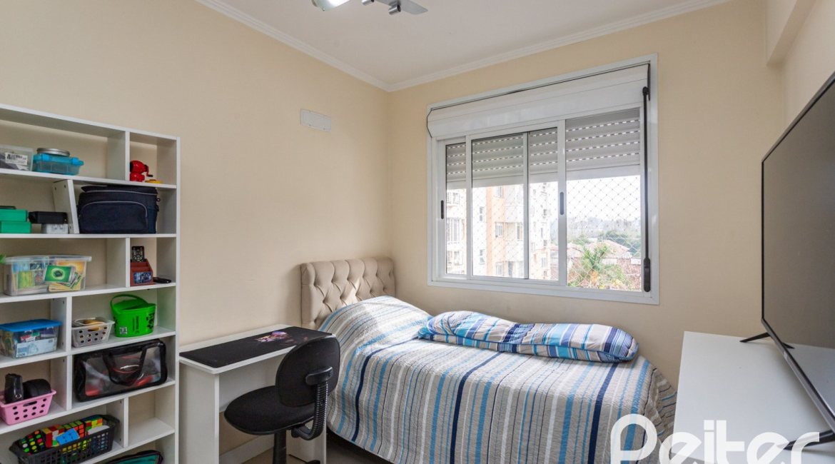 Apartamento à venda com 86m², 3 dormitórios, 1 suíte, 2 vagas, no bairro Tristeza em PORTO ALEGRE