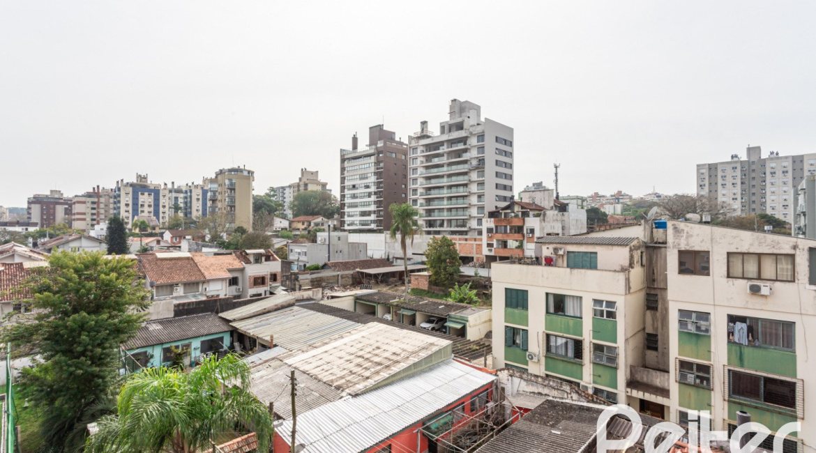 Apartamento à venda com 86m², 3 dormitórios, 1 suíte, 2 vagas, no bairro Tristeza em PORTO ALEGRE