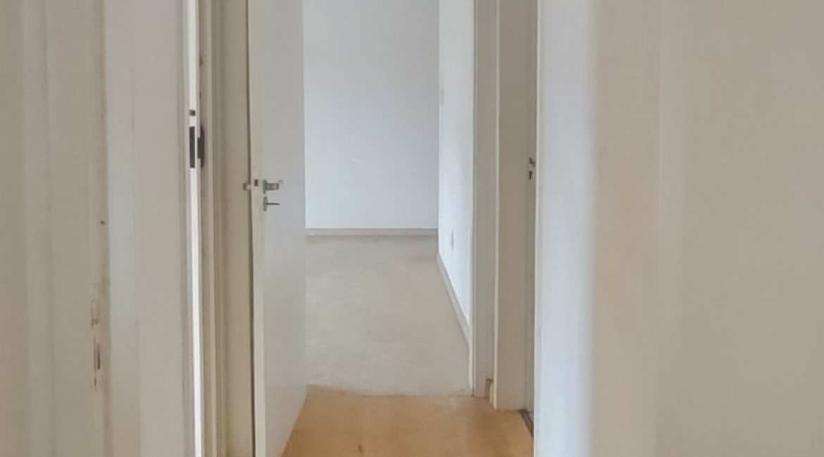 Apartamento à venda com 79m², 2 dormitórios, no bairro Menino Deus em Porto Alegre