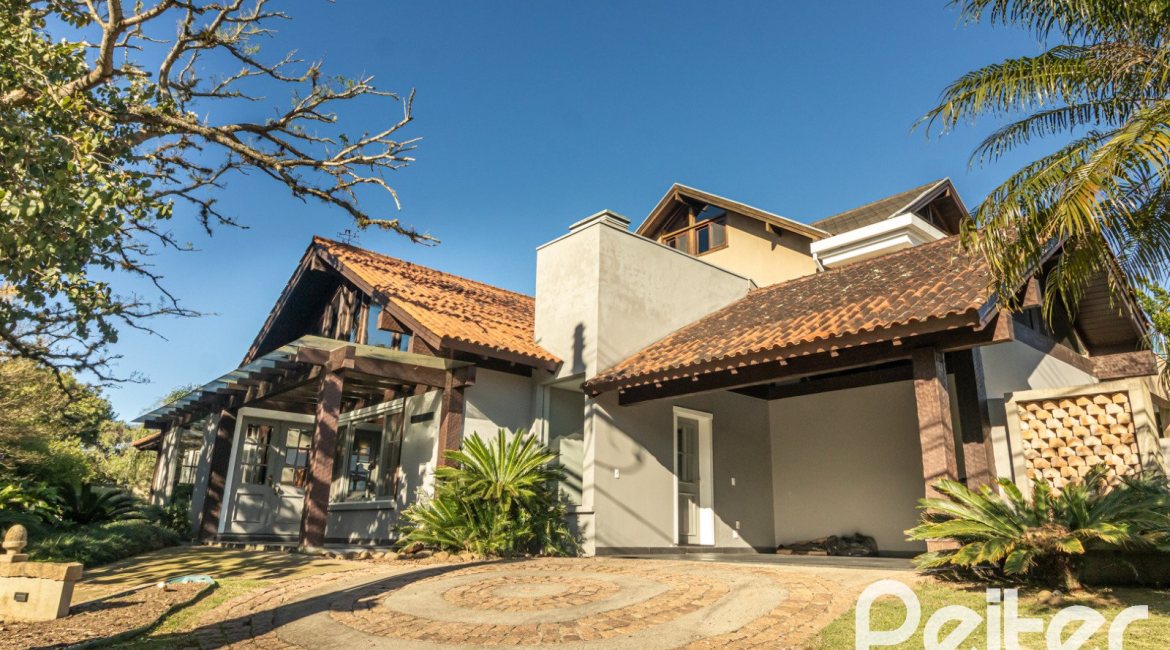 Casa em Condomínio à venda com 196m², 3 dormitórios, 1 suíte, 4 vagas, no bairro Terra Ville em PORTO ALEGRE