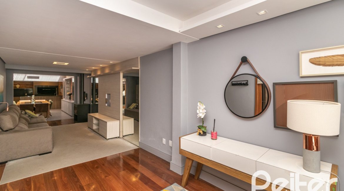 Casa em Condomínio à venda com 159m², 3 dormitórios, 1 suíte, 2 vagas, no bairro Tristeza em PORTO ALEGRE