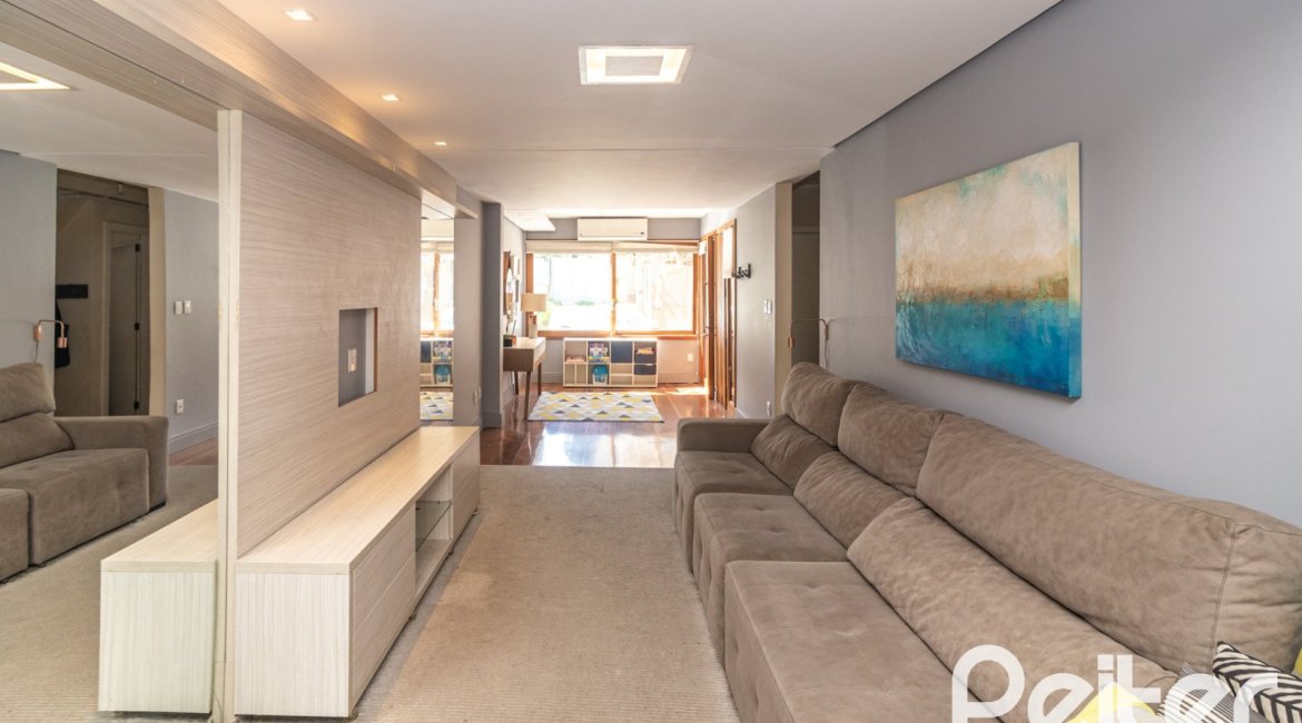 Casa em Condomínio à venda com 159m², 3 dormitórios, 1 suíte, 2 vagas, no bairro Tristeza em PORTO ALEGRE