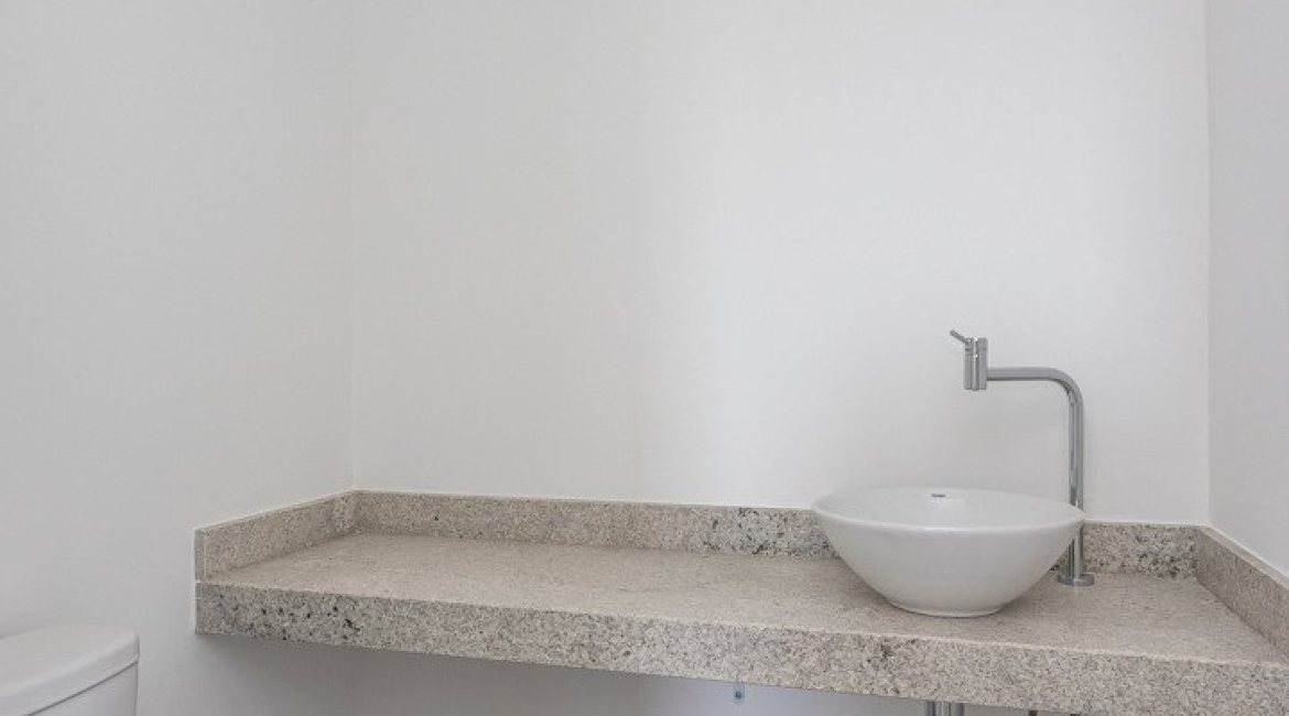 Apartamento à venda com 149m², 3 dormitórios, 3 suítes, 2 vagas, no bairro Tristeza em Porto Alegre