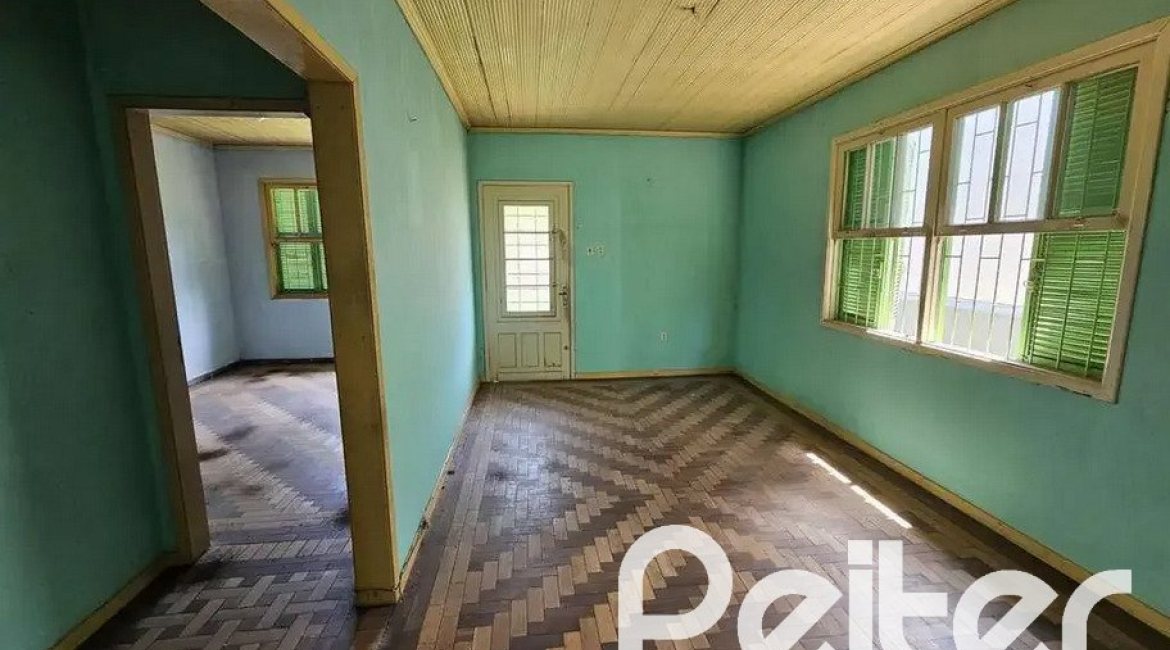 Terreno à venda com 412m², no bairro Tristeza em Porto Alegre