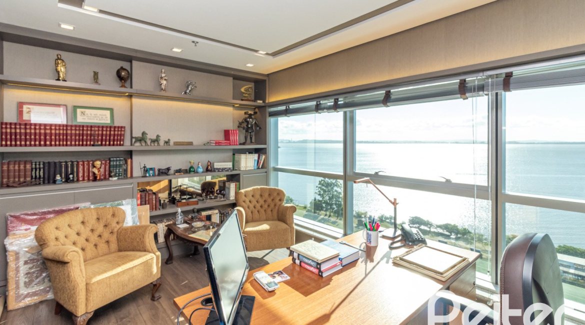 Comercial à venda com 41m², no bairro Cristal em Porto Alegre