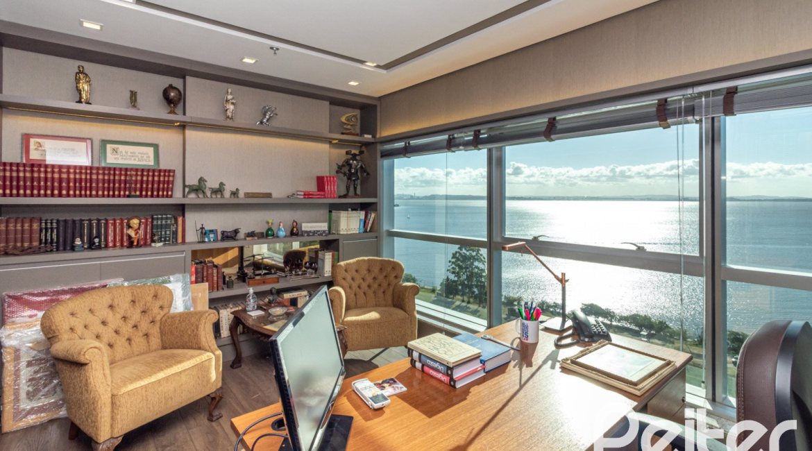 Comercial à venda com 41m², no bairro Cristal em Porto Alegre