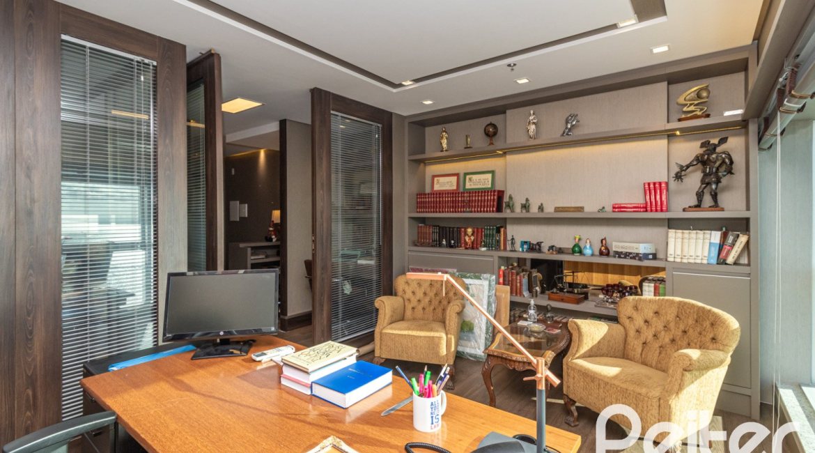 Comercial à venda com 41m², no bairro Cristal em Porto Alegre