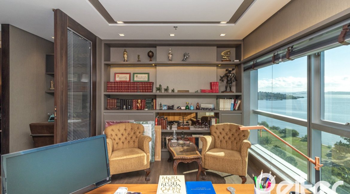 Comercial à venda com 41m², no bairro Cristal em Porto Alegre