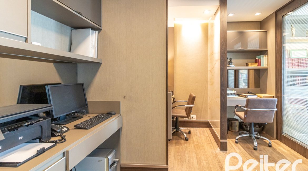 Comercial à venda com 41m², no bairro Cristal em Porto Alegre