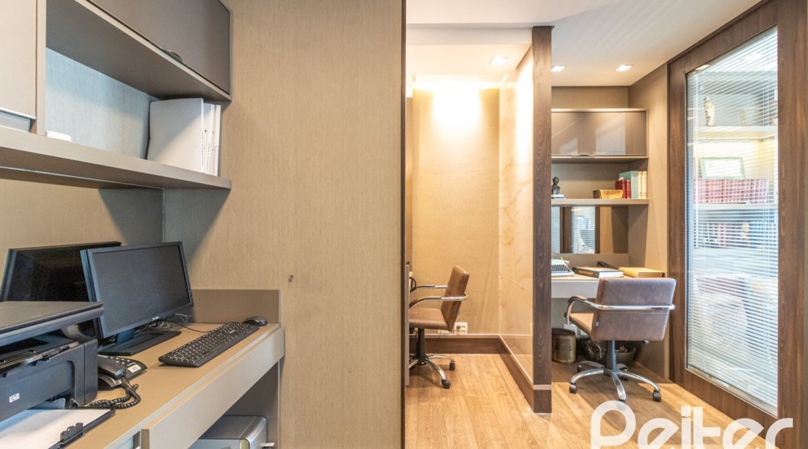 Comercial à venda com 41m², no bairro Cristal em Porto Alegre