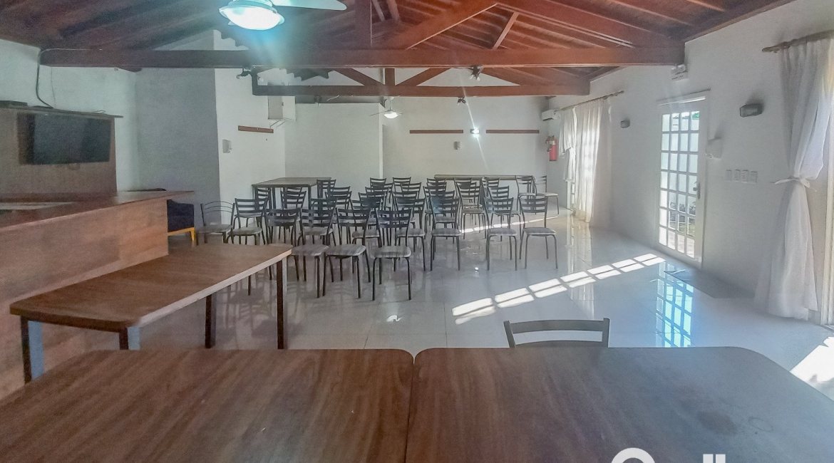 Casa em Condomínio à venda com 122m², 3 dormitórios, 2 vagas, no bairro Cavalhada em Porto Alegre