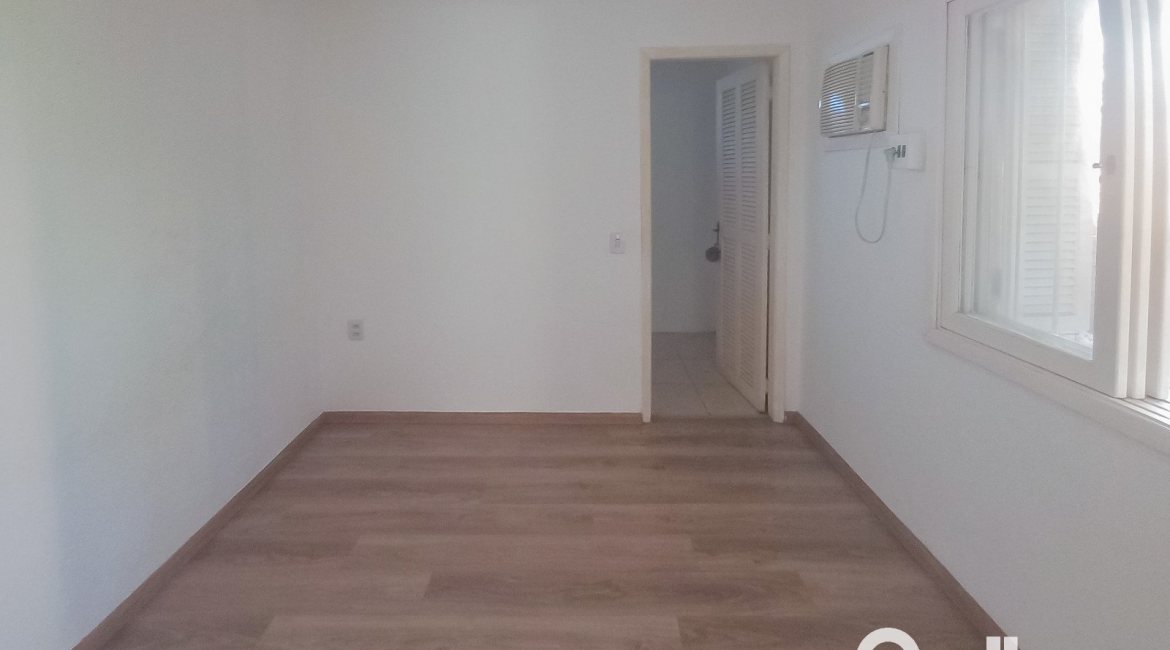 Casa em Condomínio à venda com 122m², 3 dormitórios, 2 vagas, no bairro Cavalhada em Porto Alegre