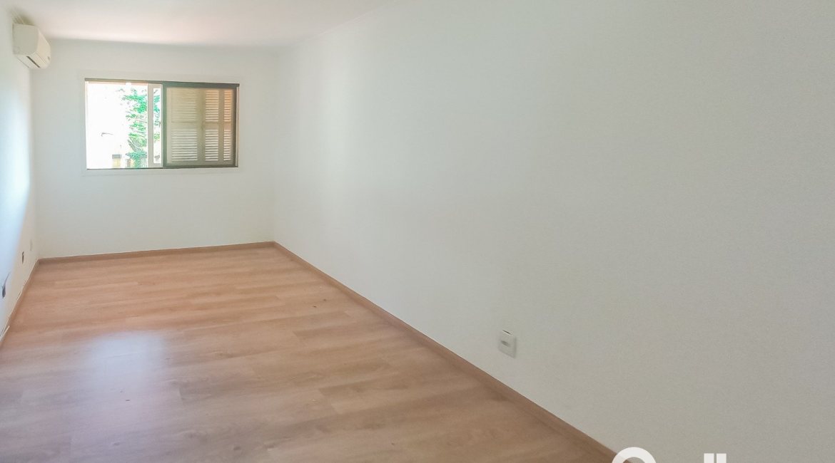 Casa em Condomínio à venda com 122m², 3 dormitórios, 2 vagas, no bairro Cavalhada em Porto Alegre