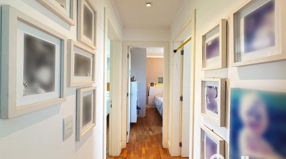 Casa em Condomínio à venda com 271m², 3 dormitórios, 1 suíte, 2 vagas, no bairro Vila Assunção em Porto Alegre