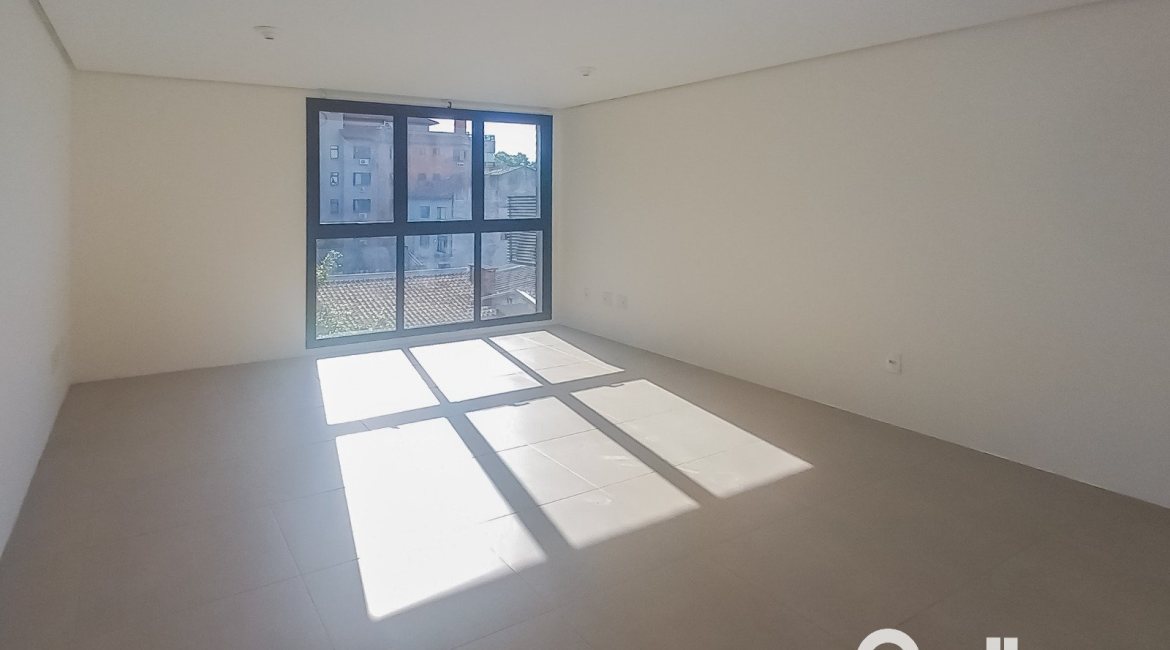 Comercial à venda com 31m², 1 vaga, no bairro Tristeza em Porto Alegre