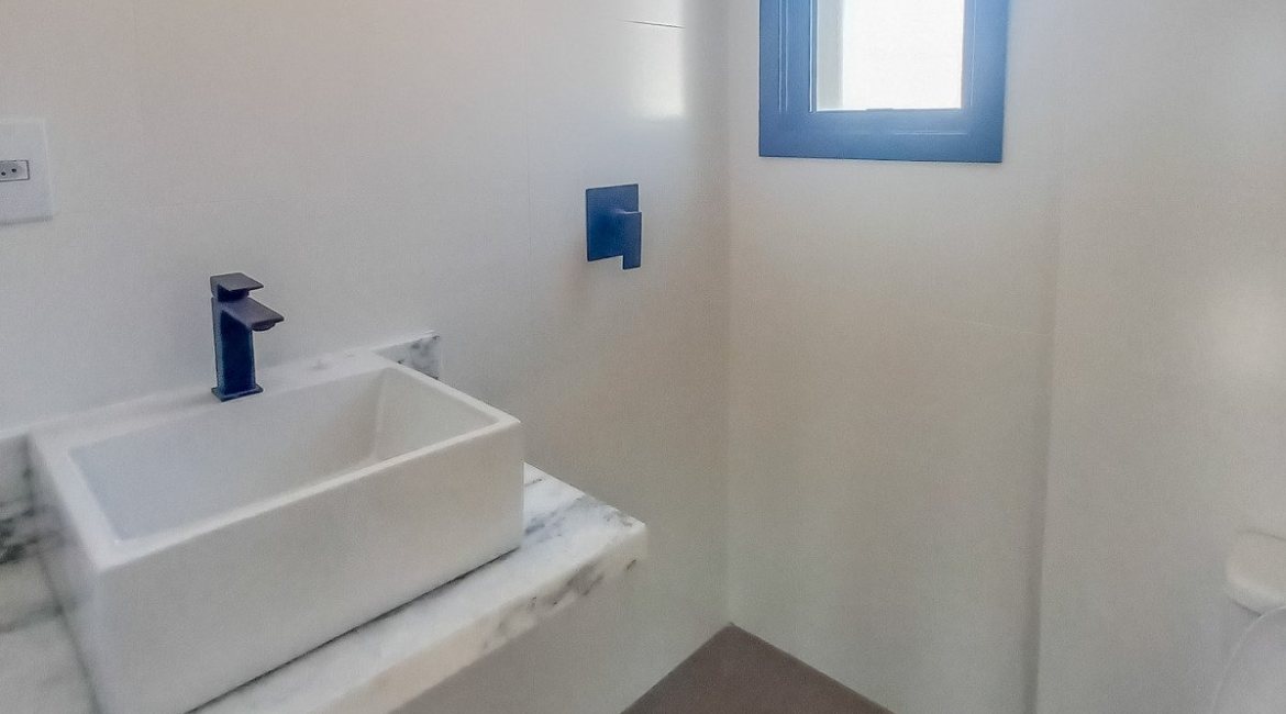 Apartamento à venda com 64m², 2 dormitórios, 1 suíte, 2 vagas, no bairro Menino Deus em Porto Alegre