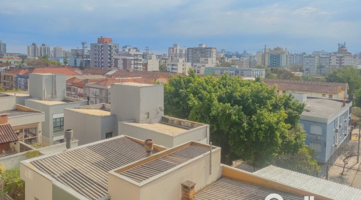Apartamento à venda com 64m², 2 dormitórios, 1 suíte, 2 vagas, no bairro Menino Deus em Porto Alegre