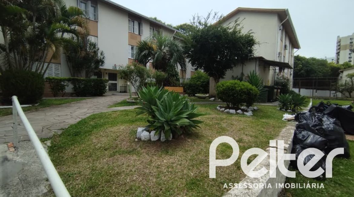 Apartamento à venda com 61m², 2 dormitórios, no bairro Tristeza em Porto Alegre