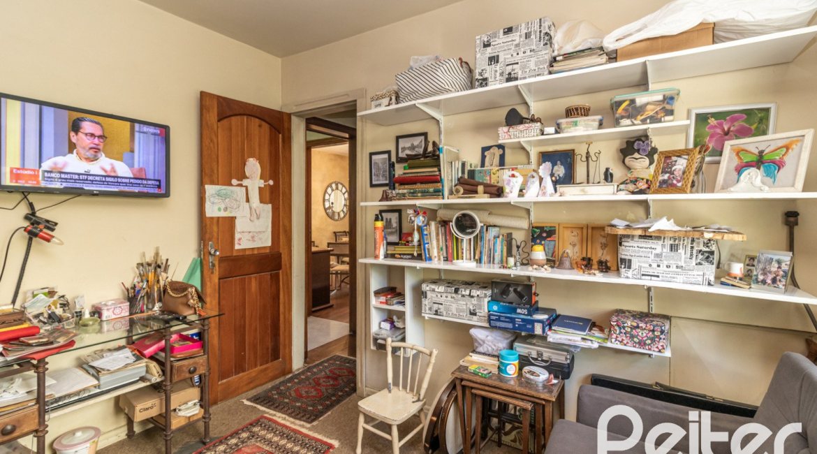 Casa à venda com 170m², 3 dormitórios, 1 suíte, 2 vagas, no bairro Ipanema em Porto Alegre