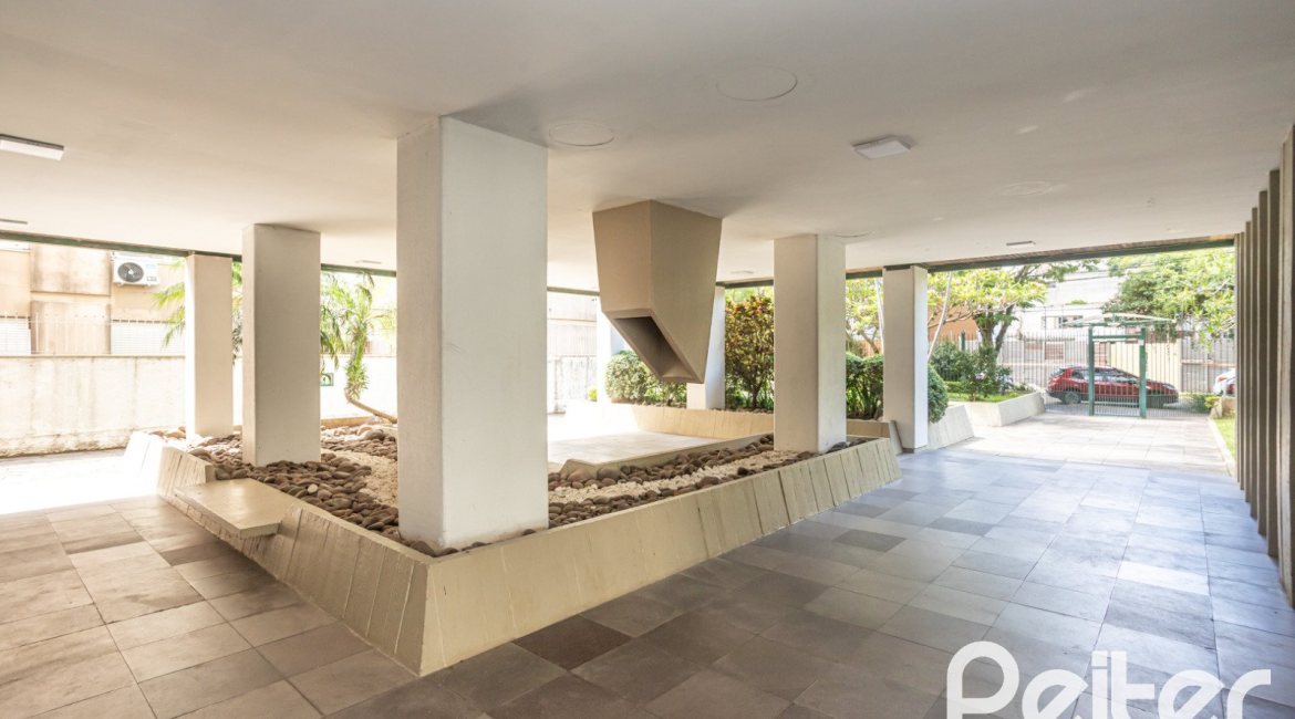 Apartamento à venda com 115m², 3 dormitórios, 1 suíte, 1 vaga, no bairro Menino Deus em Porto Alegre