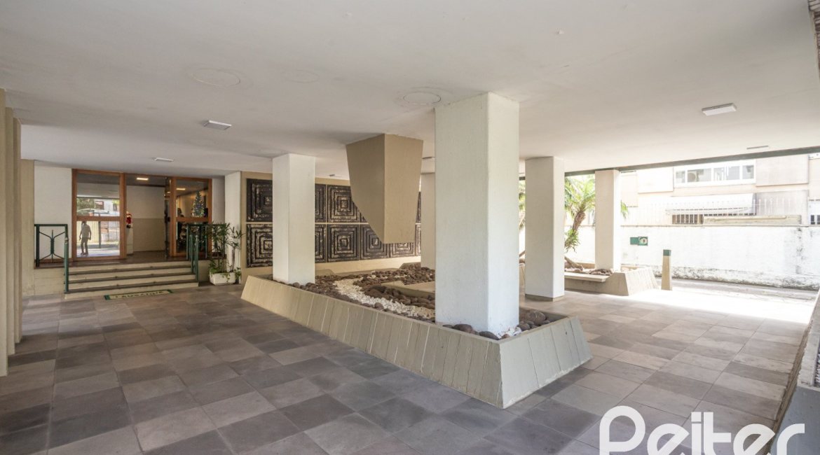 Apartamento à venda com 115m², 3 dormitórios, 1 suíte, 1 vaga, no bairro Menino Deus em Porto Alegre