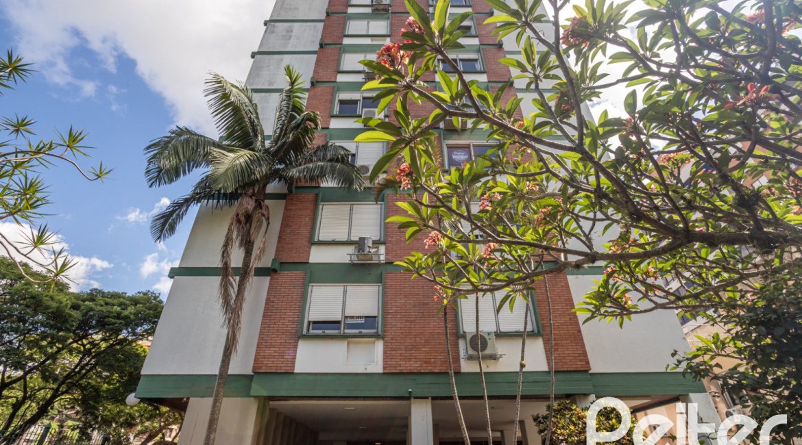 Apartamento à venda com 115m², 3 dormitórios, 1 suíte, 1 vaga, no bairro Menino Deus em Porto Alegre