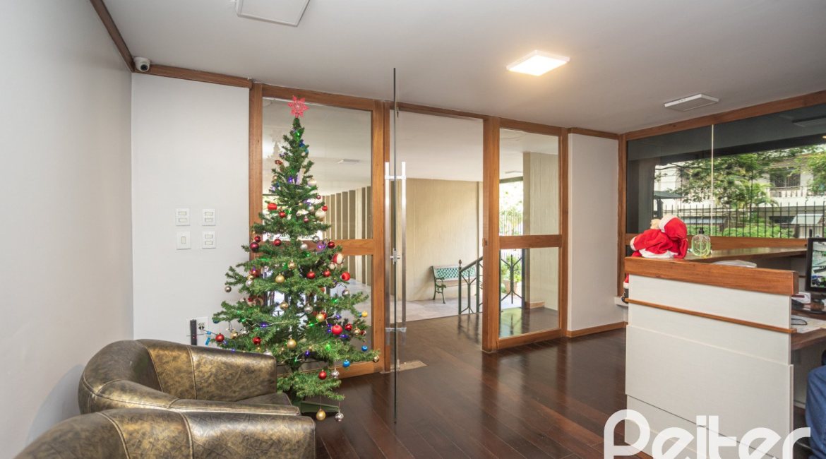 Apartamento à venda com 115m², 3 dormitórios, 1 suíte, 1 vaga, no bairro Menino Deus em Porto Alegre