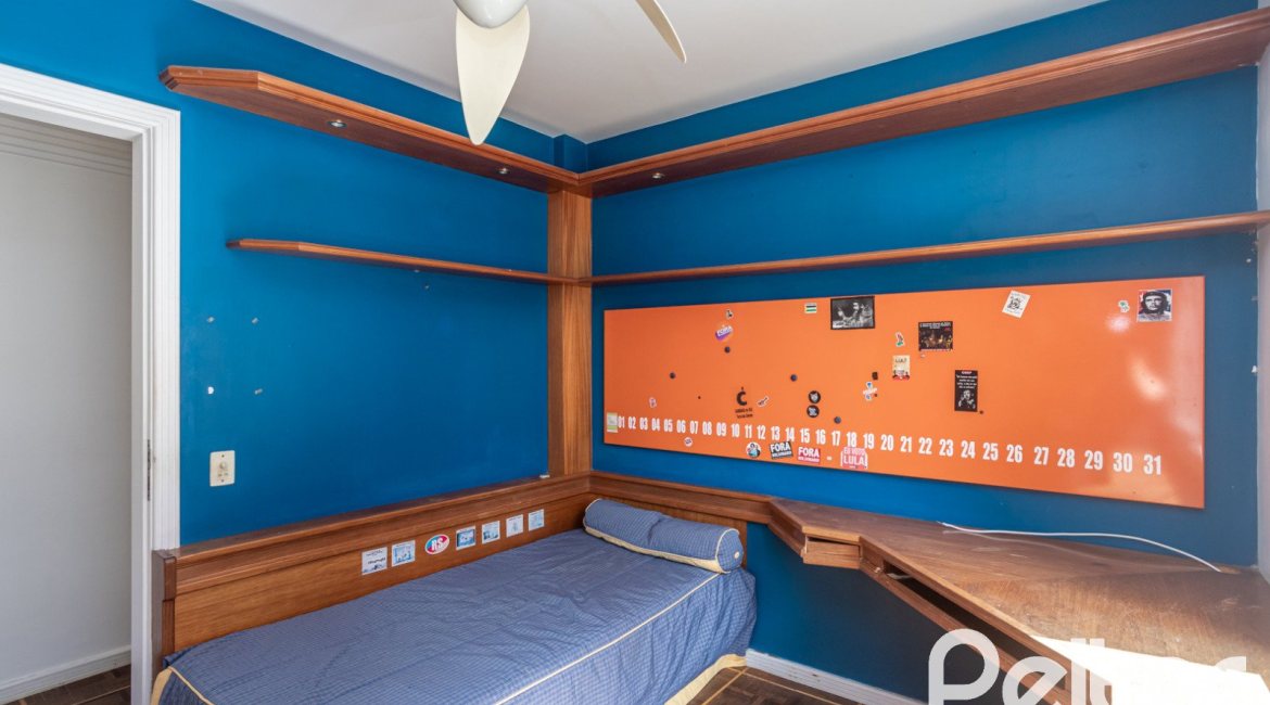 Apartamento à venda com 115m², 3 dormitórios, 1 suíte, 1 vaga, no bairro Menino Deus em Porto Alegre
