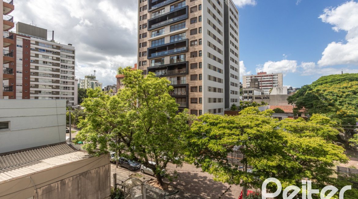 Apartamento à venda com 115m², 3 dormitórios, 1 suíte, 1 vaga, no bairro Menino Deus em Porto Alegre