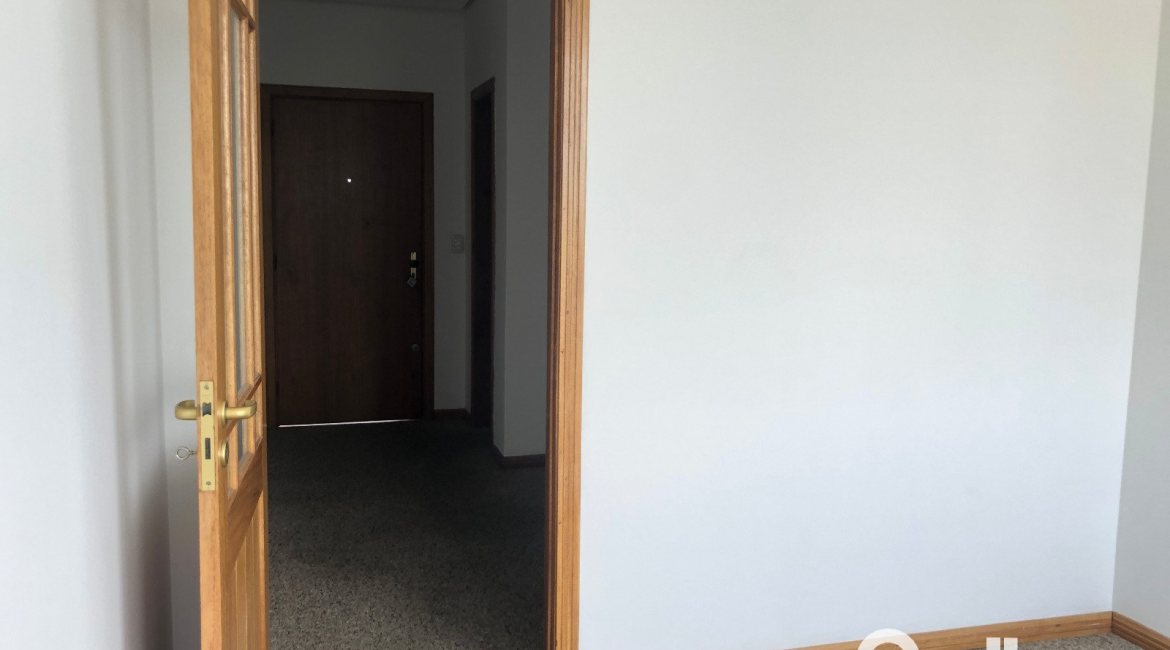 Comercial à venda com 24m², no bairro Menino Deus em Porto Alegre