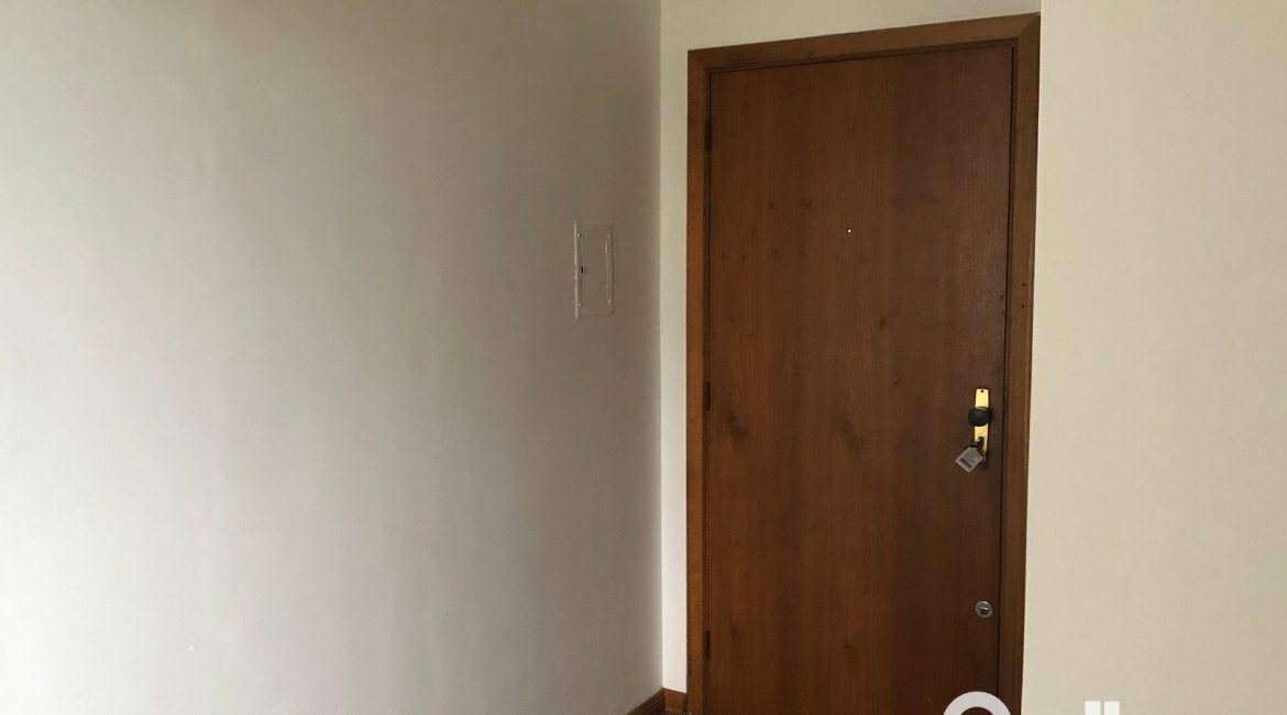 Comercial à venda com 24m², no bairro Menino Deus em Porto Alegre