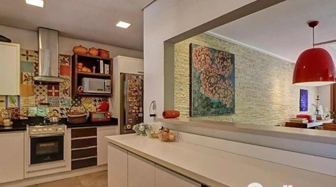 Casa em Condomínio à venda com 338m², 3 dormitórios, 1 suíte, 2 vagas, no bairro Tristeza em PORTO ALEGRE