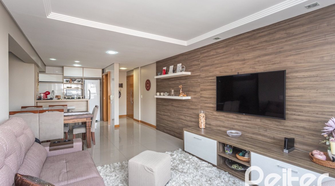 Apartamento à venda com 102m², 3 dormitórios, 1 suíte, 2 vagas, no bairro Tristeza em PORTO ALEGRE