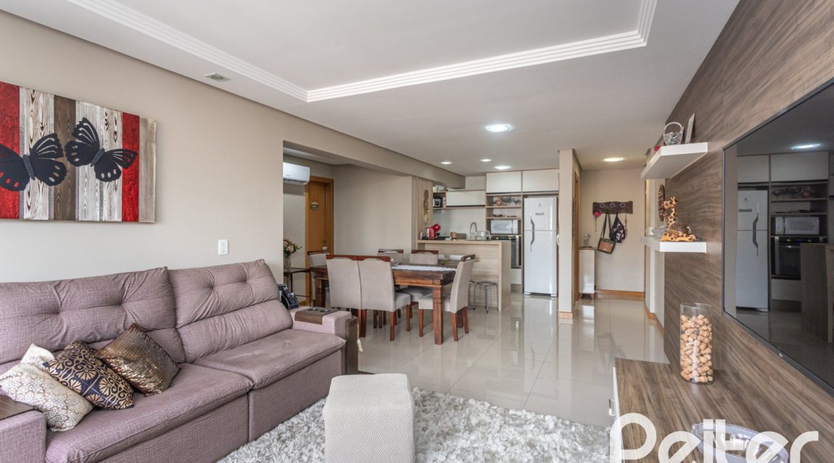 Apartamento à venda com 102m², 3 dormitórios, 1 suíte, 2 vagas, no bairro Tristeza em PORTO ALEGRE