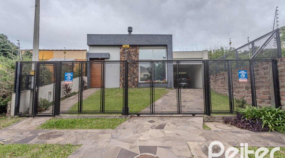 Casa à venda com 155m², 3 dormitórios, 3 suítes, 2 vagas, no bairro Espírito Santo em Porto Alegre