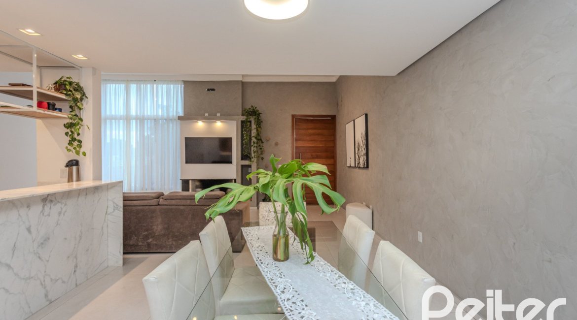 Casa à venda com 155m², 3 dormitórios, 3 suítes, 2 vagas, no bairro Espírito Santo em Porto Alegre