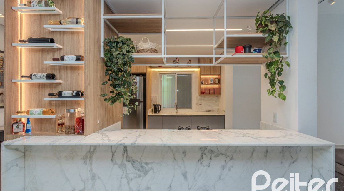 Casa à venda com 155m², 3 dormitórios, 3 suítes, 2 vagas, no bairro Espírito Santo em Porto Alegre