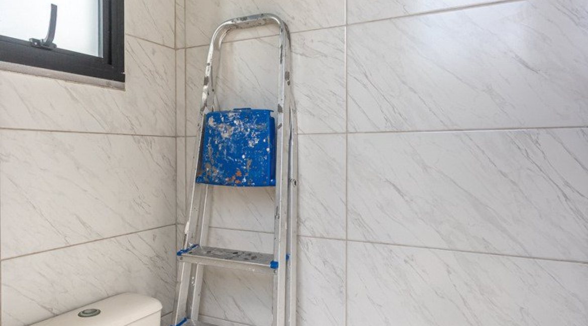 Casa à venda com 120m², 3 dormitórios, 1 suíte, 2 vagas, no bairro Tristeza em Porto Alegre