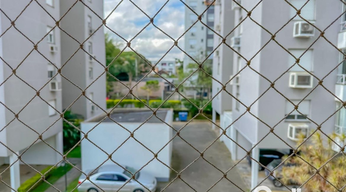 Apartamento à venda com 55m², 2 dormitórios, 1 vaga, no bairro Cristal em Porto Alegre