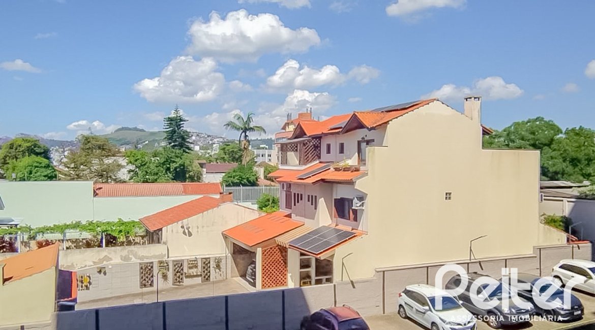 Apartamento à venda com 59m², 2 dormitórios, 1 vaga, no bairro Cristal em Porto Alegre