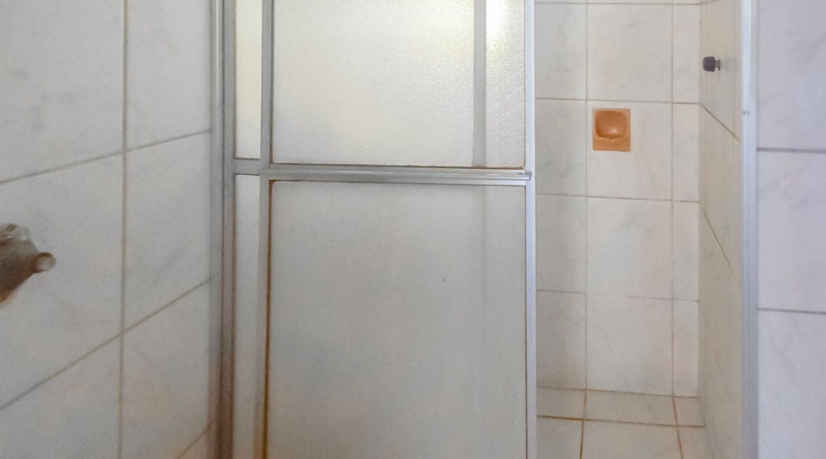 Apartamento à venda com 61m², 2 dormitórios, 1 vaga, no bairro Cristal em Porto Alegre