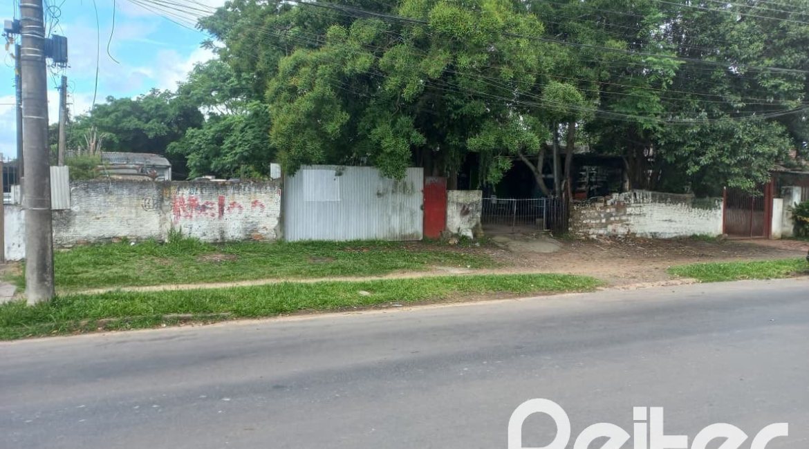 Terreno à venda com 1355m², no bairro Camaquã em Porto Alegre