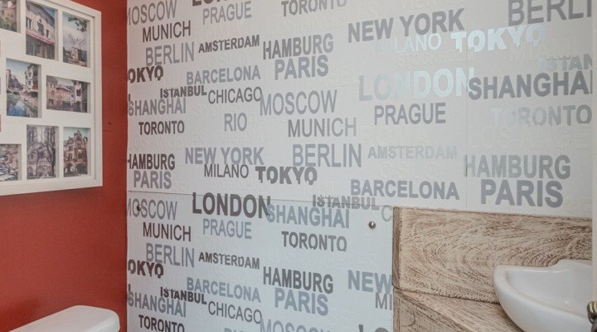 Casa em Condomínio à venda com 259m², 3 dormitórios, 1 suíte, 3 vagas, no bairro Vila Nova em Porto Alegre