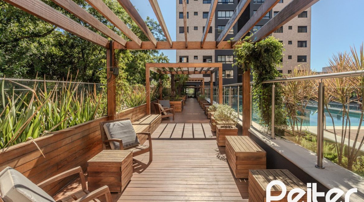 Apartamento à venda com 82m², 3 dormitórios, 1 suíte, 2 vagas, no bairro Tristeza em Porto Alegre