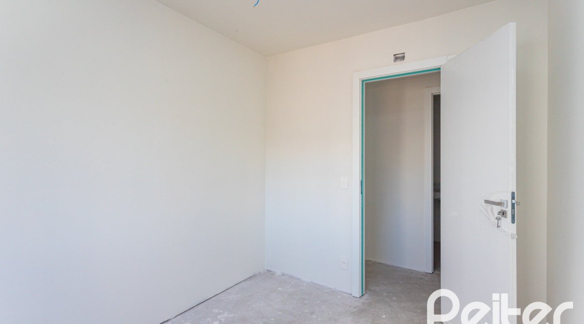Apartamento à venda com 82m², 3 dormitórios, 1 suíte, 2 vagas, no bairro Tristeza em Porto Alegre