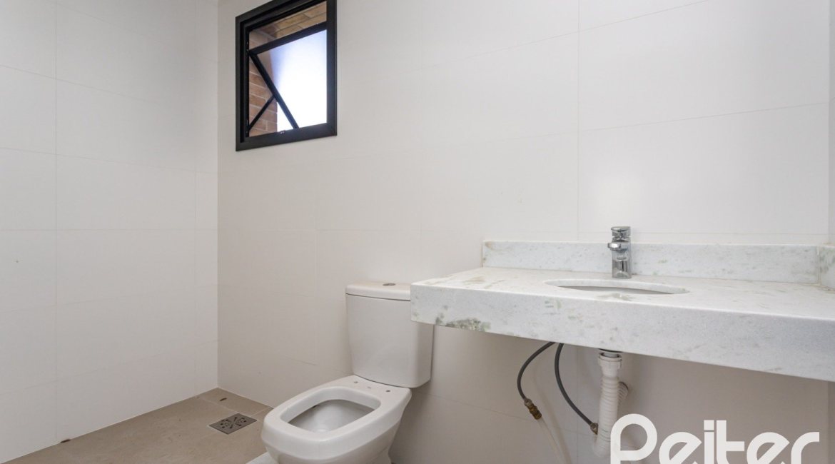 Apartamento à venda com 82m², 3 dormitórios, 1 suíte, 2 vagas, no bairro Tristeza em Porto Alegre