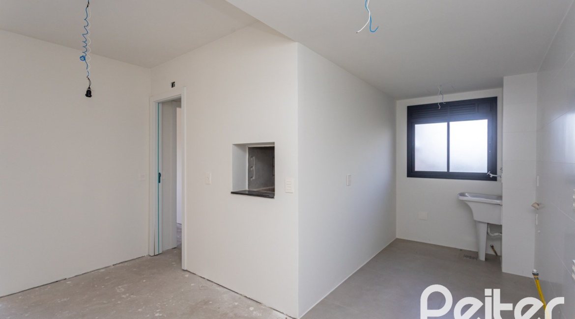 Apartamento à venda com 82m², 3 dormitórios, 1 suíte, 2 vagas, no bairro Tristeza em Porto Alegre