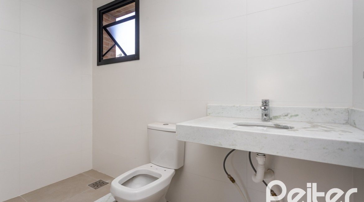 Apartamento à venda com 82m², 3 dormitórios, 1 suíte, 2 vagas, no bairro Tristeza em Porto Alegre